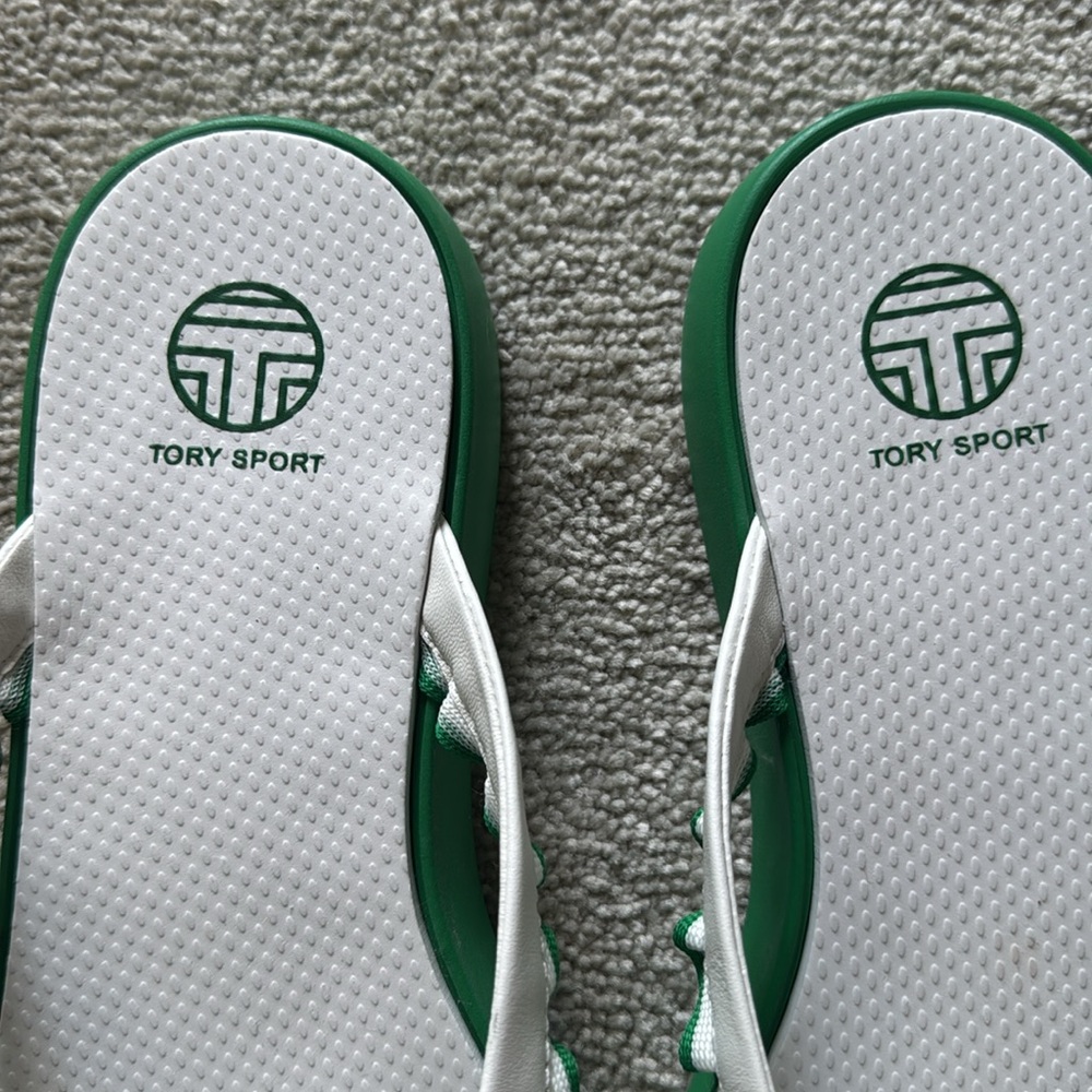 NWOT Tory Burch Sport White and Green Ruffle Thong Sandals/Flip Flops (Size 10M) - Picture 3 of 8